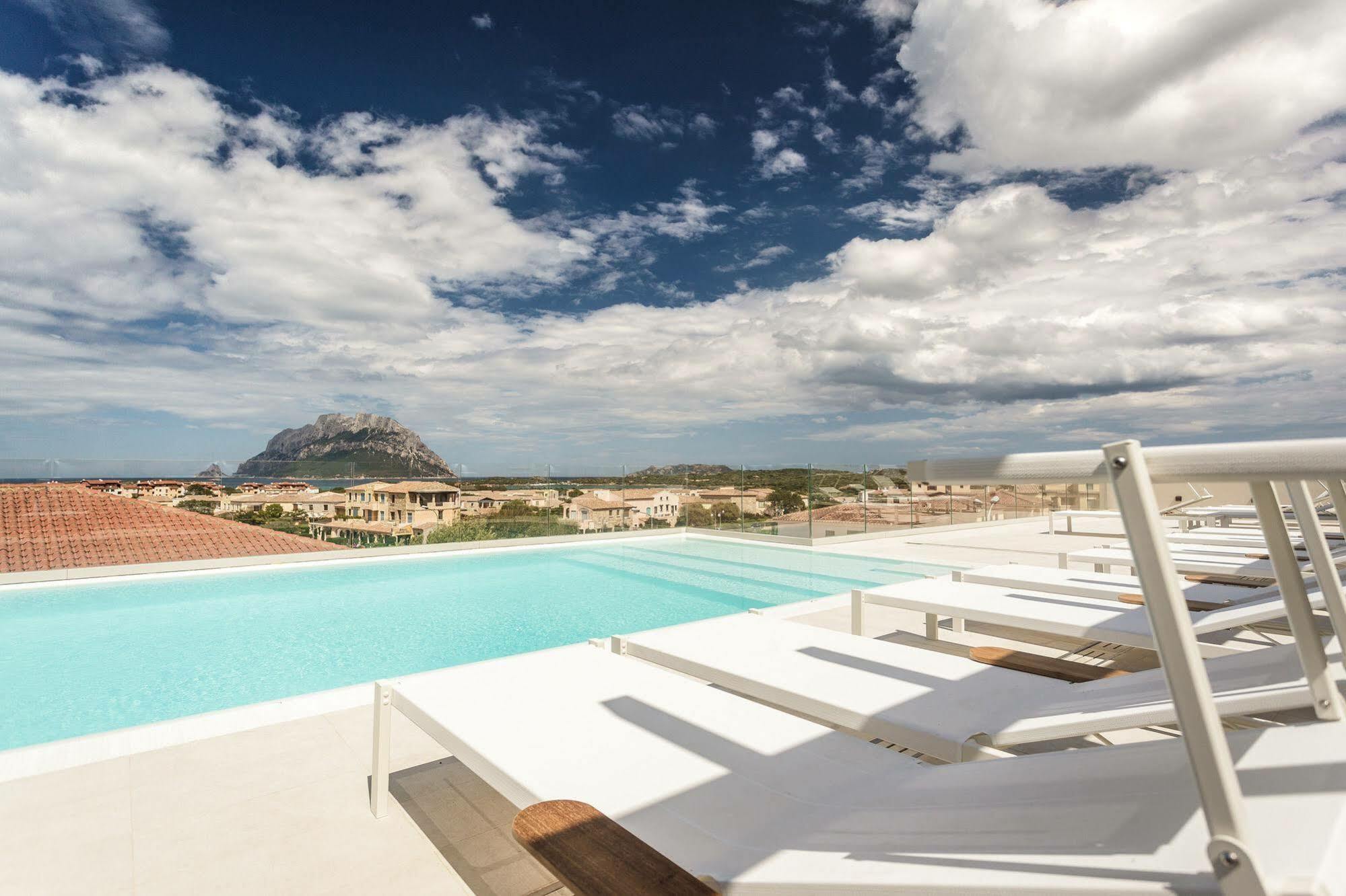 Felix Hotels - Hotel Residence Porto San Paolo Porto San Paolo  Ngoại thất bức ảnh